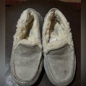 Gray UGG House-shoe Moccasins 6